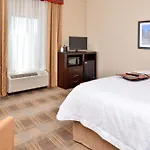 Hampton Inn & Suites California University-Pittsburgh