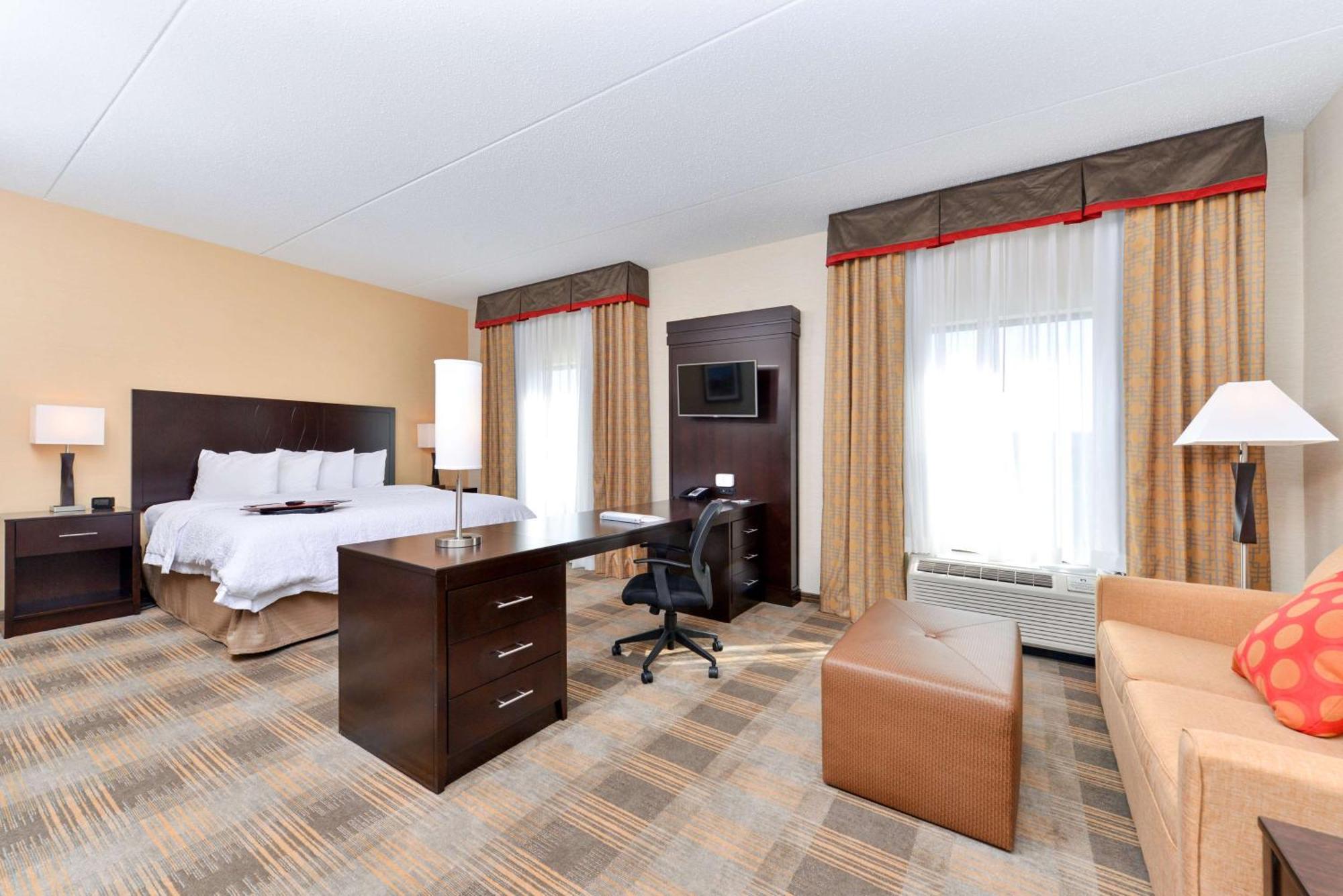 Hotel Hampton & California University-pittsburgh 3*
