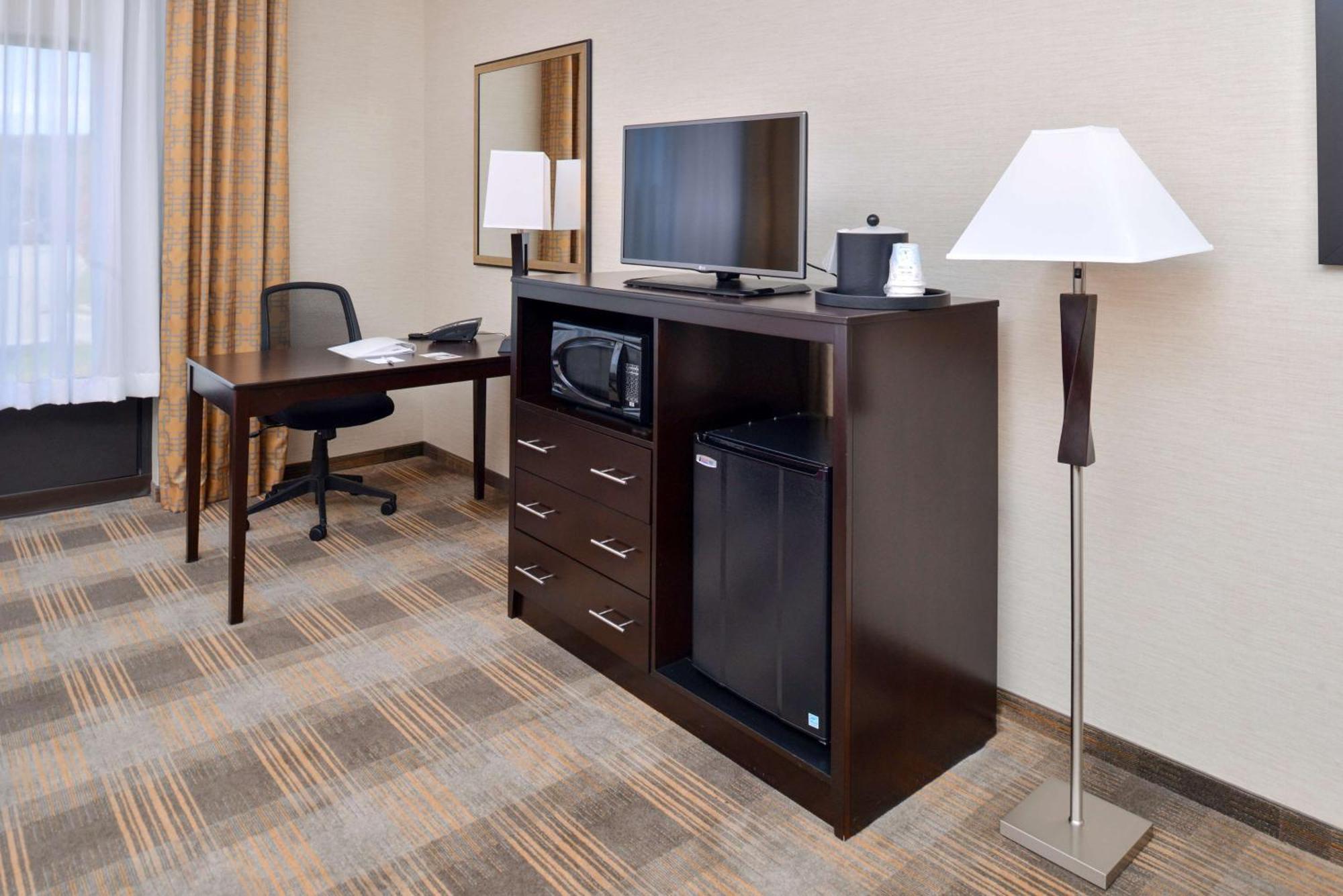 Hotel Hampton & California University-pittsburgh 3*