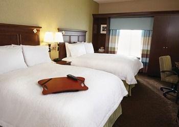 Hotel Hampton & California University-pittsburgh 3*
